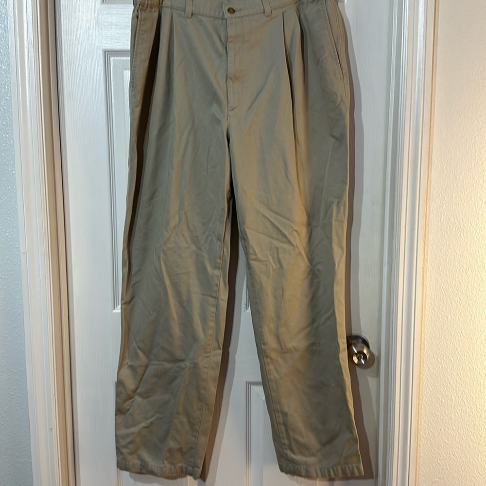 Savane casual dress pants. Tan. 40x32.